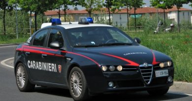 Carabinieri Auto Alfa