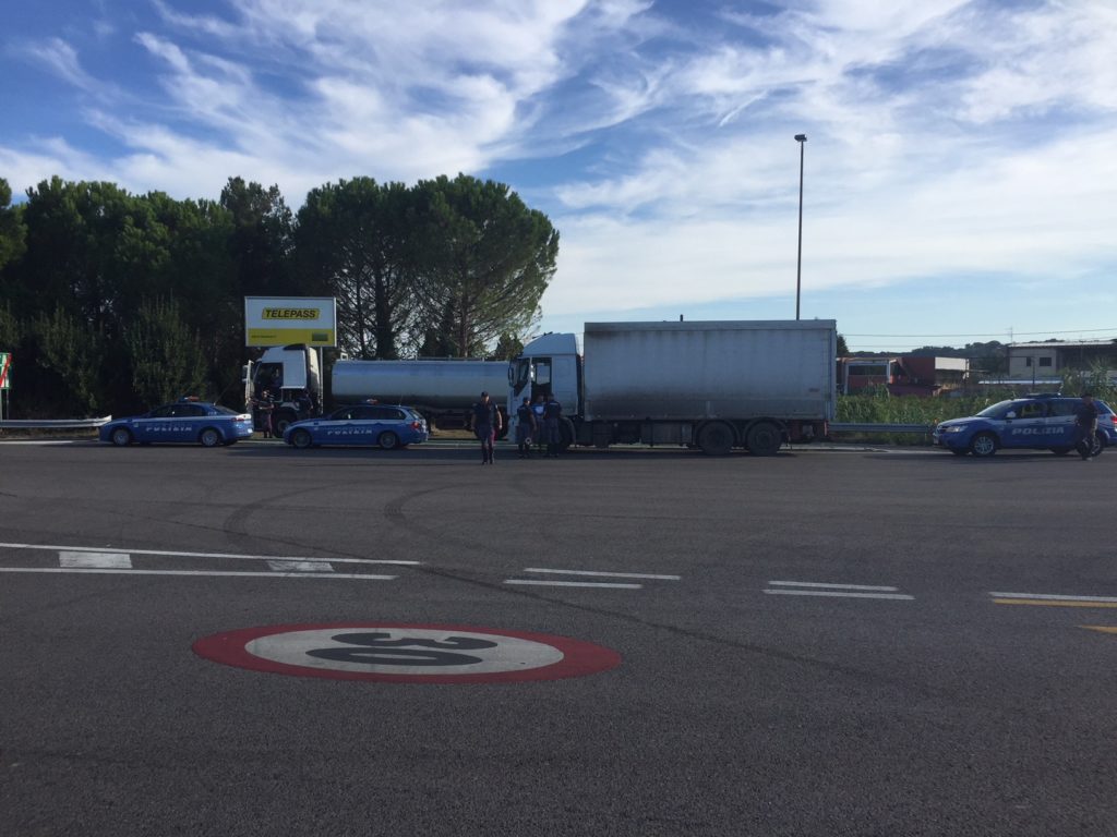 Camion Controlli Polizia Stradale