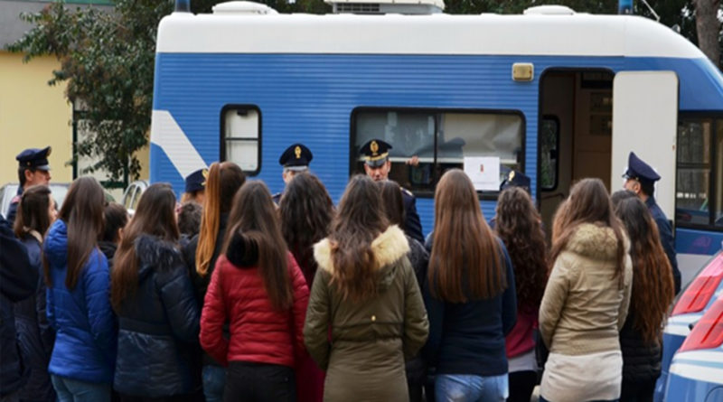 polizia camper