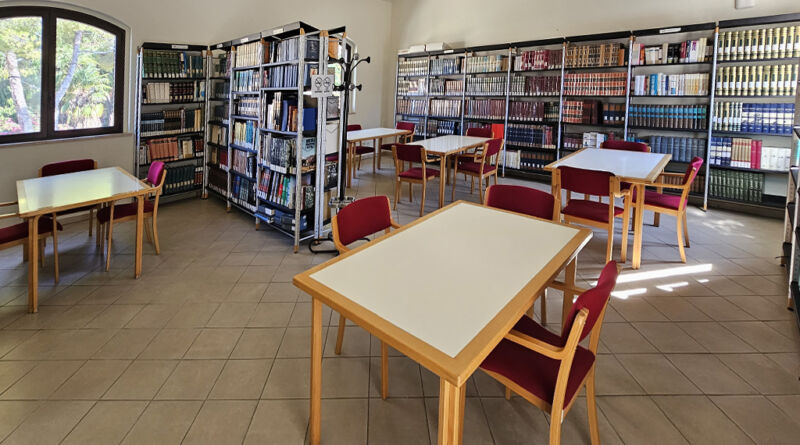 roseto biblioteca