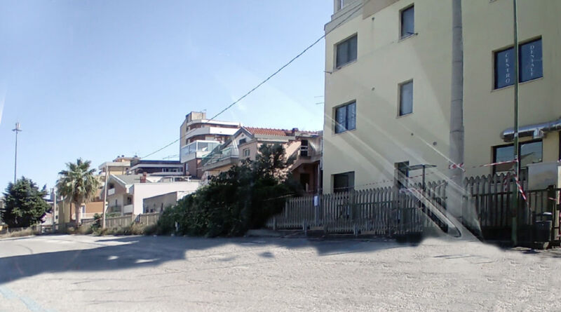 roseto parcheggio